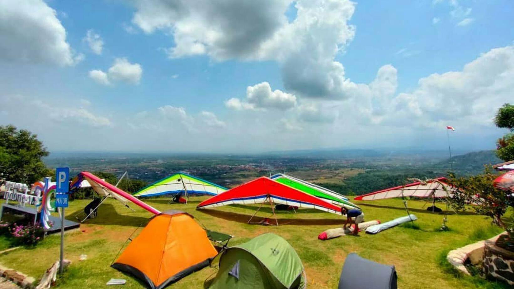 Paralayang Gunung Panten