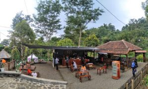 ngopi di gunung lembur