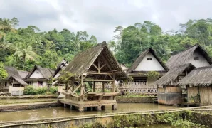 kampung naga singaparna