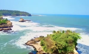 pantai amanda ratu