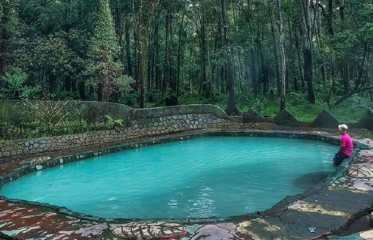 wisata air panas ciawi