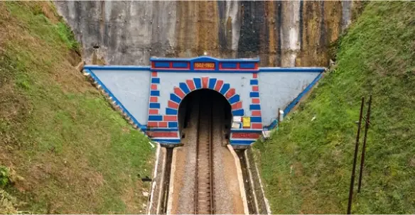 Terowongan Lama di Padalarang