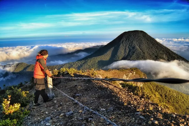 gunung jawa barat gunung jawa barat