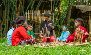 kampung angklung jawa barat