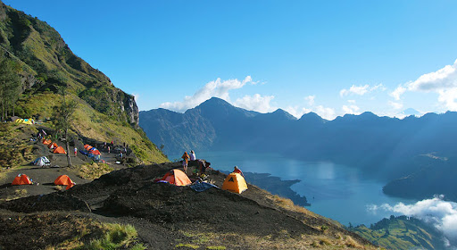 mendaki gunung rinjani