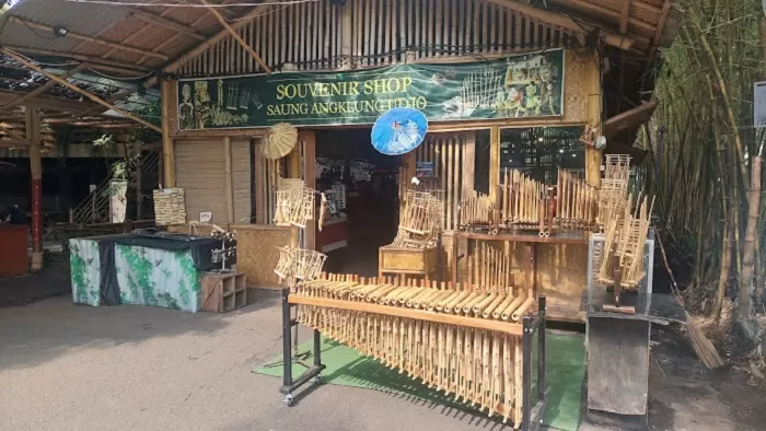 Desa Wisata Saung Angklung Udjo