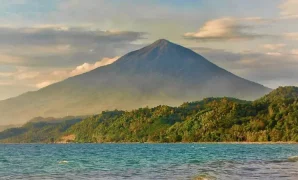 Kehidupan Pesisir di Tanggamus