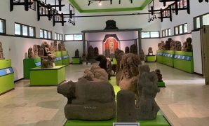 Menjelajahi Jantung Blitar Menjelajahi Jantung Blitar