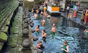 Pura Tirta Empul Pura Tirta Empul