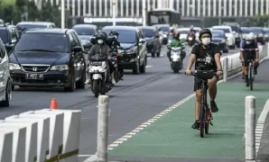 bersepeda di jakarta