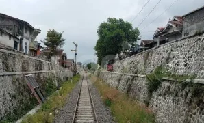 rel kereta tua garut rel kereta tua garut
