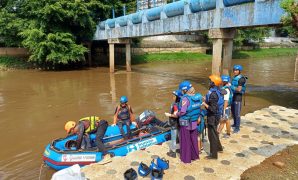 wisata kapal ciliwung