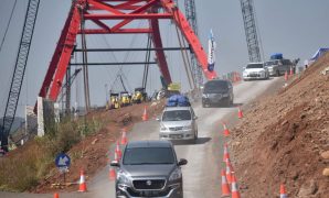 Menyusuri Jembatan Gantung Kalikuto