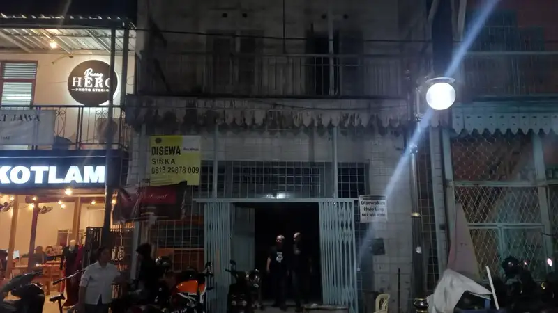 pasar hantu semarang