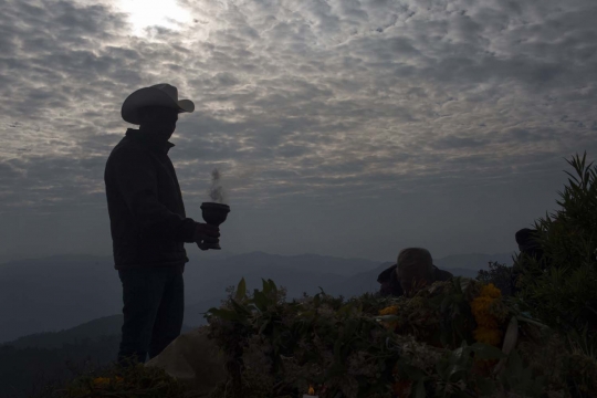 ritual hujan di gunung lampung tengah
